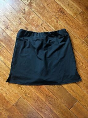 Black Women's Active Mini Skirt with Comfort Waistband